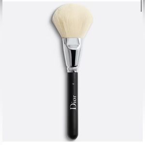 Dior backstage powder brush 🩵✨